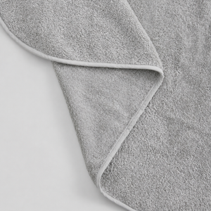 Toalla con Capucha Conejito Gris