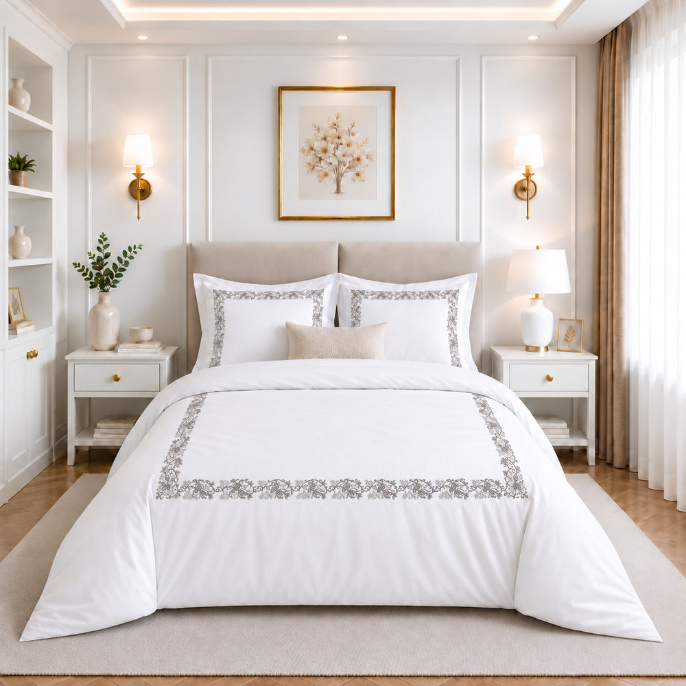 Cubreduvet Bordado Versalles Gris Blanco Óptico