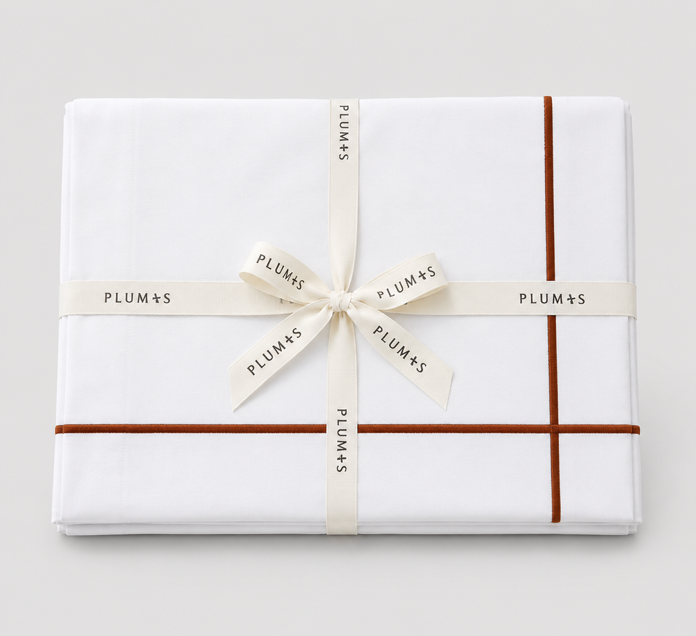 Juego de Cubreduvet 400 Hilos Pima Blanco Optico Bordado Lines Toffe